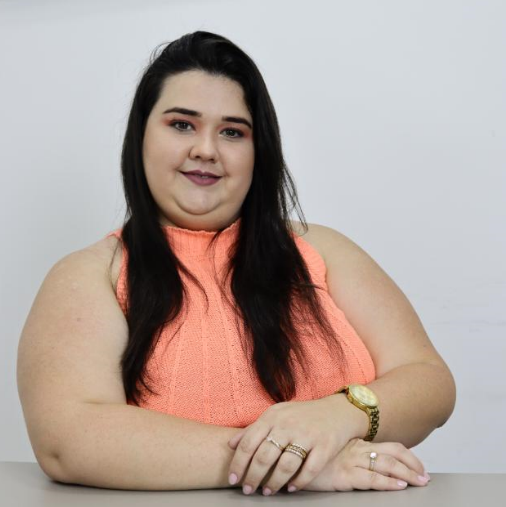 Dra. Larissa Ribeiro